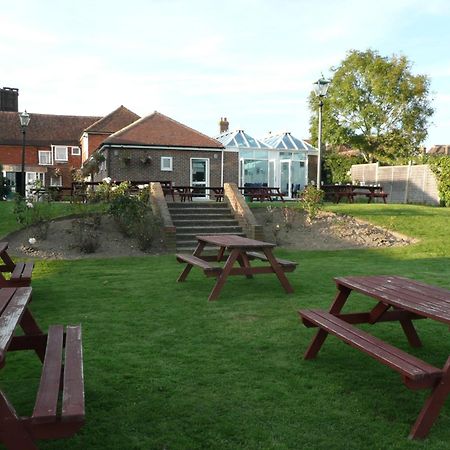 The Bear Inn And Burwash Motel Εξωτερικό φωτογραφία