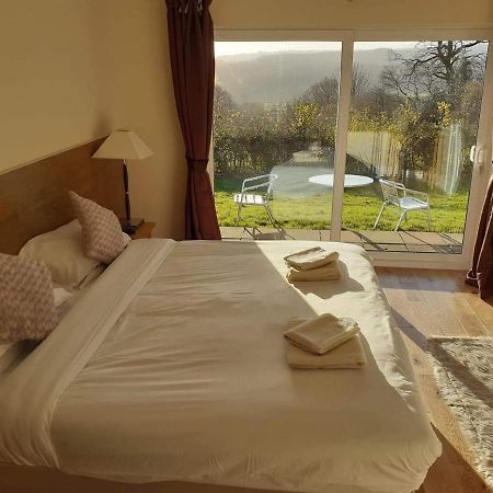 The Bear Inn And Burwash Motel Εξωτερικό φωτογραφία