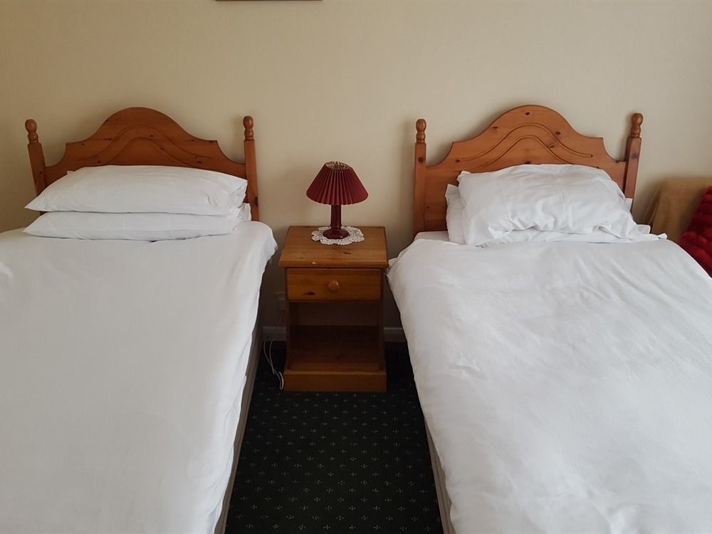 The Bear Inn And Burwash Motel Εξωτερικό φωτογραφία